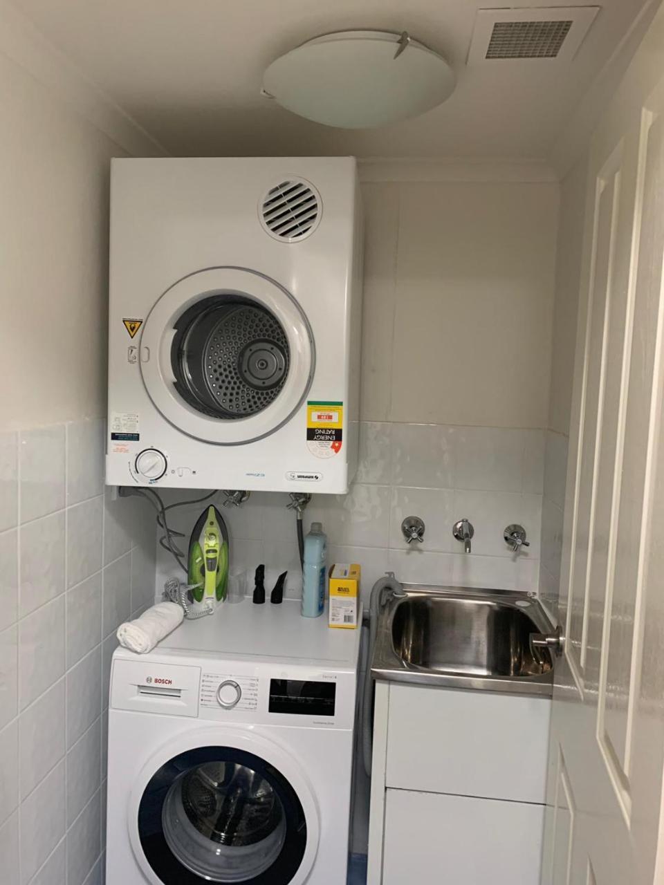 Apartment Liv Arena Darling Harbour Sydney